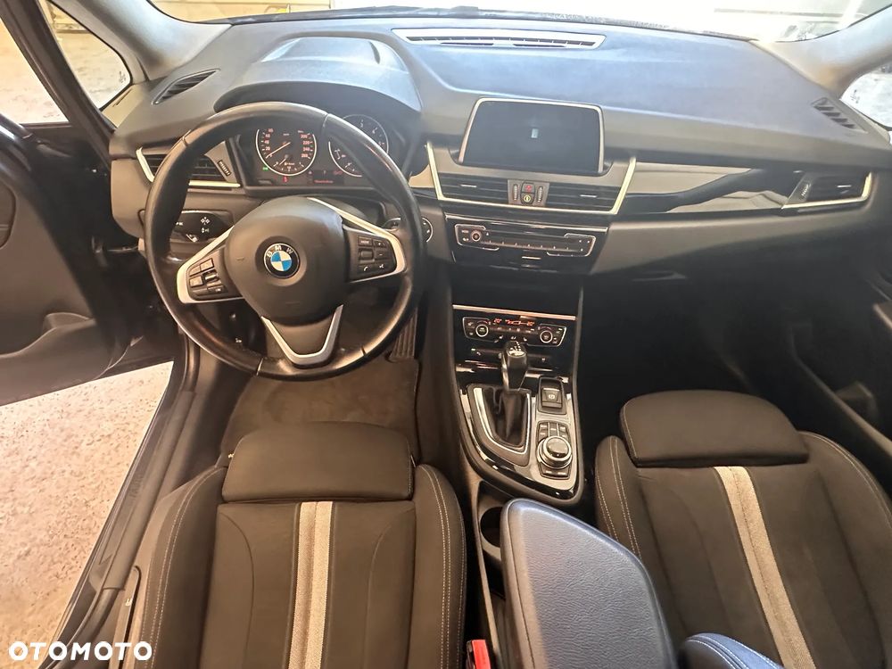 BMW Seria 2 218d GT xDrive - 9