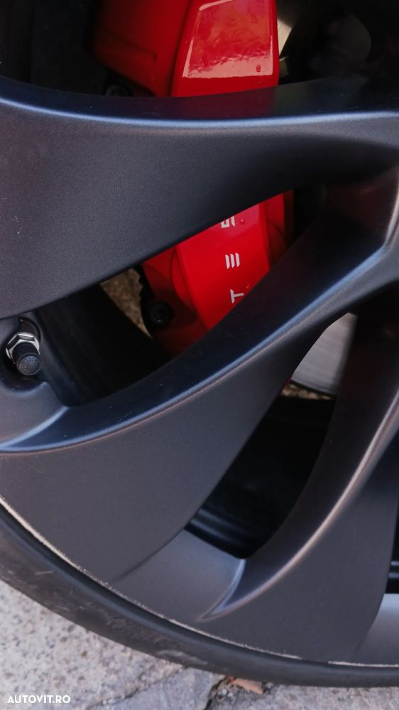 Tesla Model 3 - 7