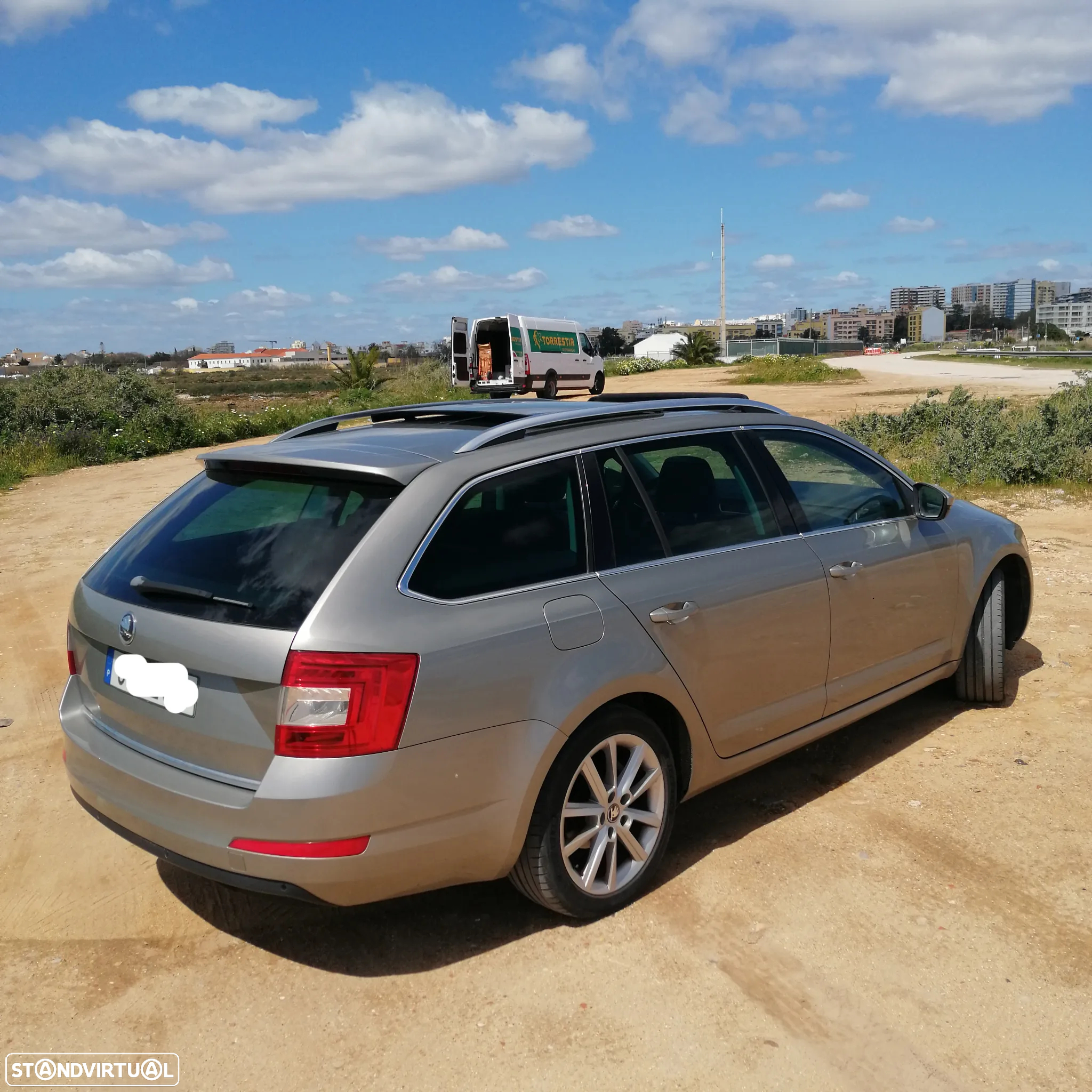 Skoda Octavia Break 1.6 TDi Elegance - 3