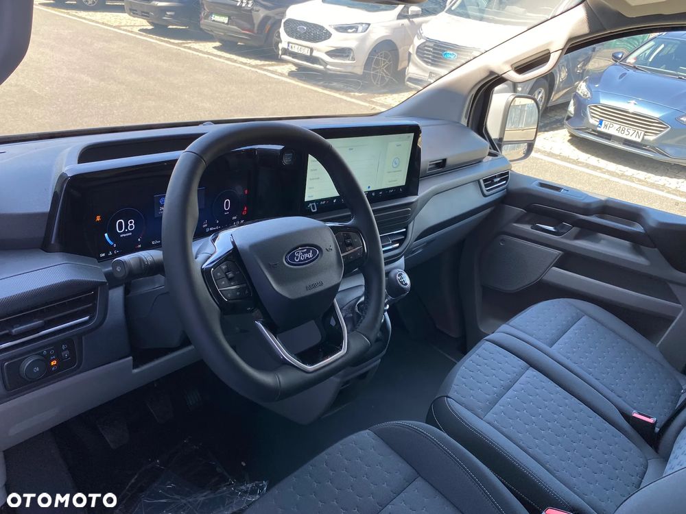 Ford Tranisit Custom - 15