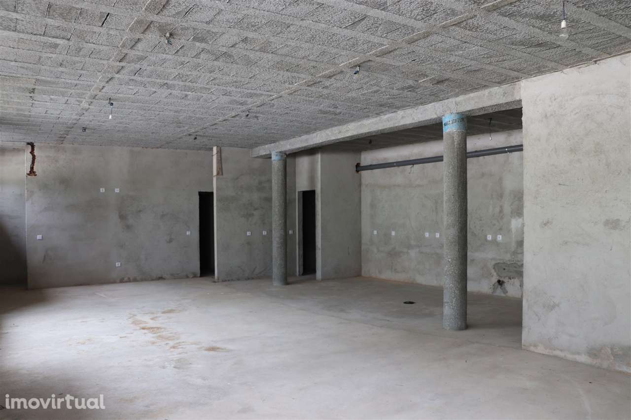 Loja  Venda em Lustosa e Barrosas (Santo Estêvão),Lousada - Grande imagem: 4/12