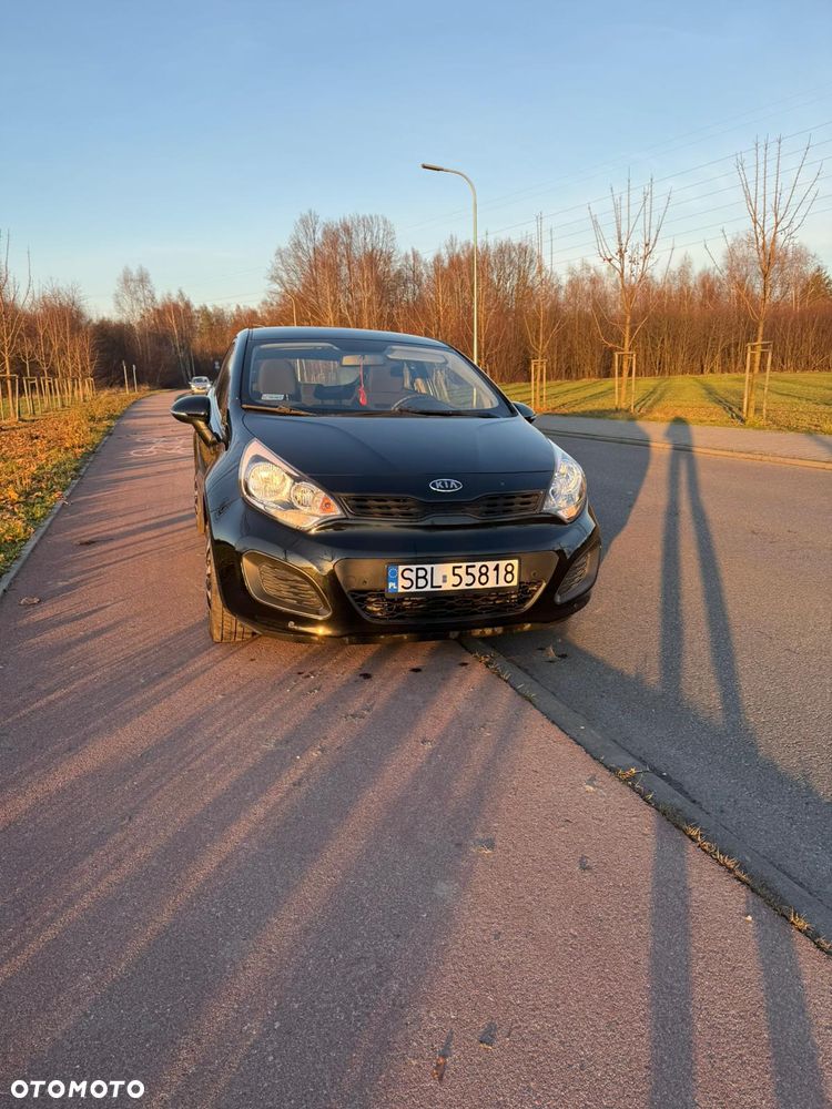 Kia Rio - 2