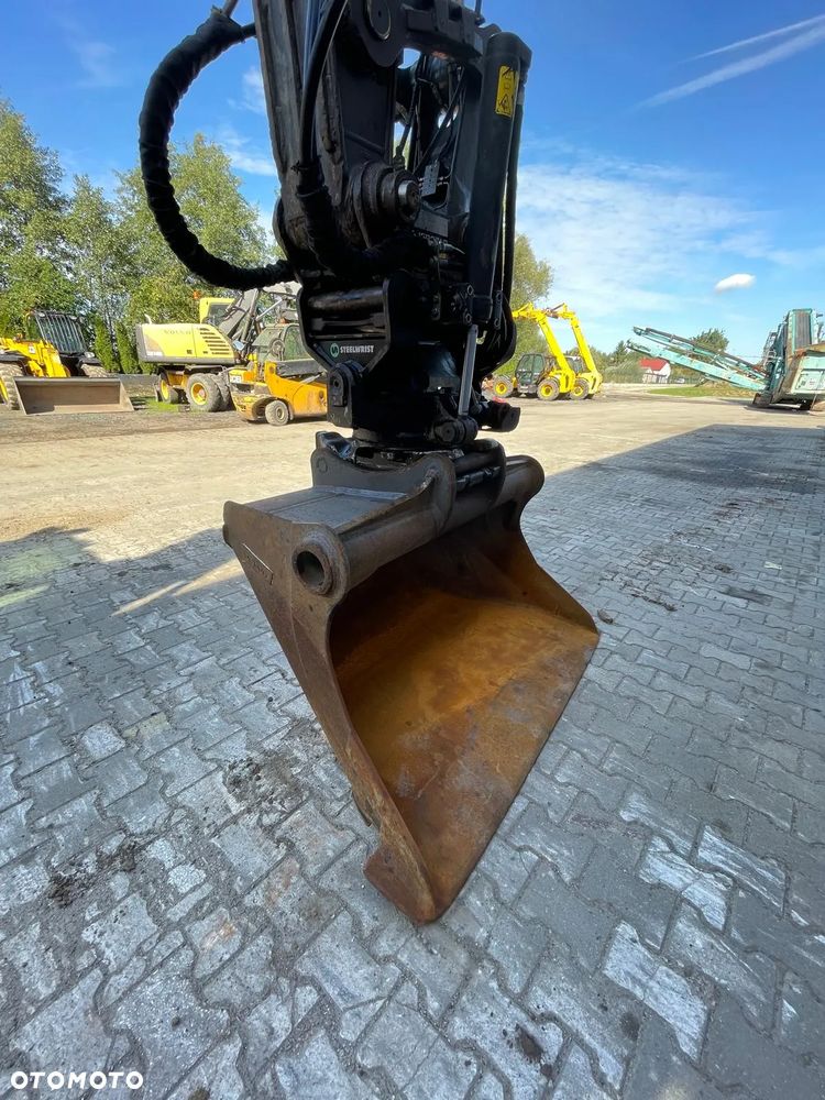 Volvo EC140DL - 21
