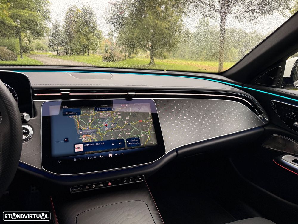 Mercedes-Benz E 300 de AMG Line - 12