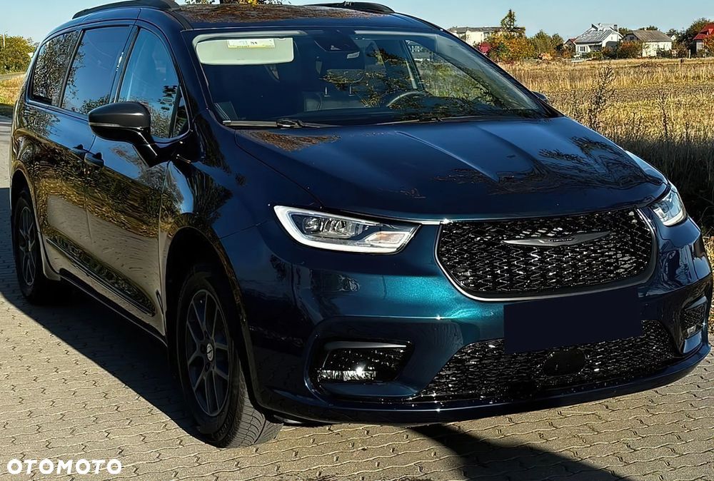 Chrysler Pacifica - 3