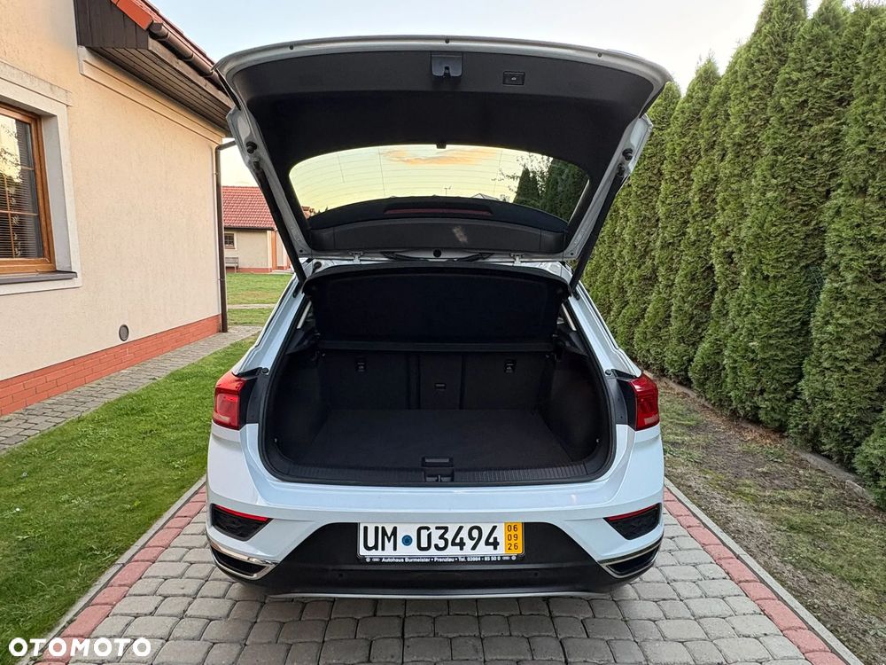 Volkswagen T-Roc - 24