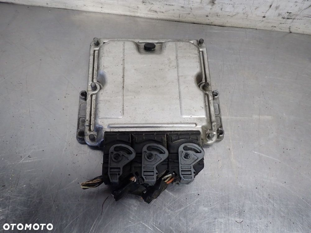 KOMPUTER SILNIKA RENAULT TRAFIC II 1.9 8200204836  0281010632 - 2