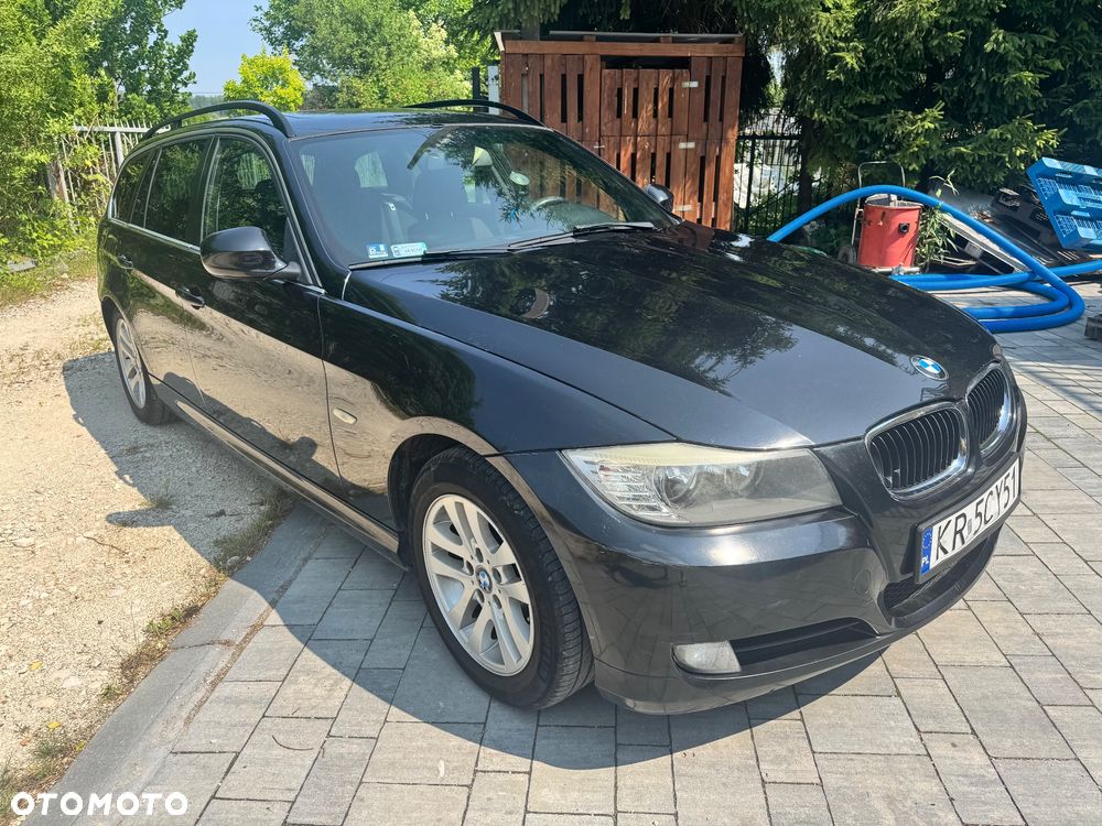 BMW Seria 3 318d - 3