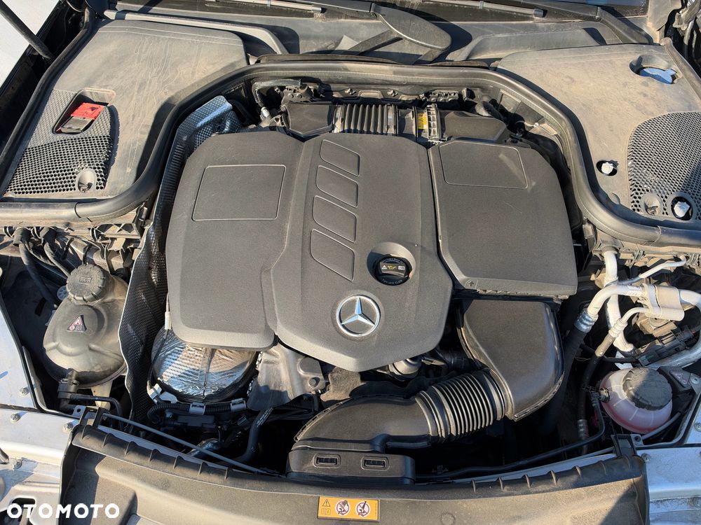 Mercedes-Benz Klasa E 220 d 4-Matic Avantgarde - 14