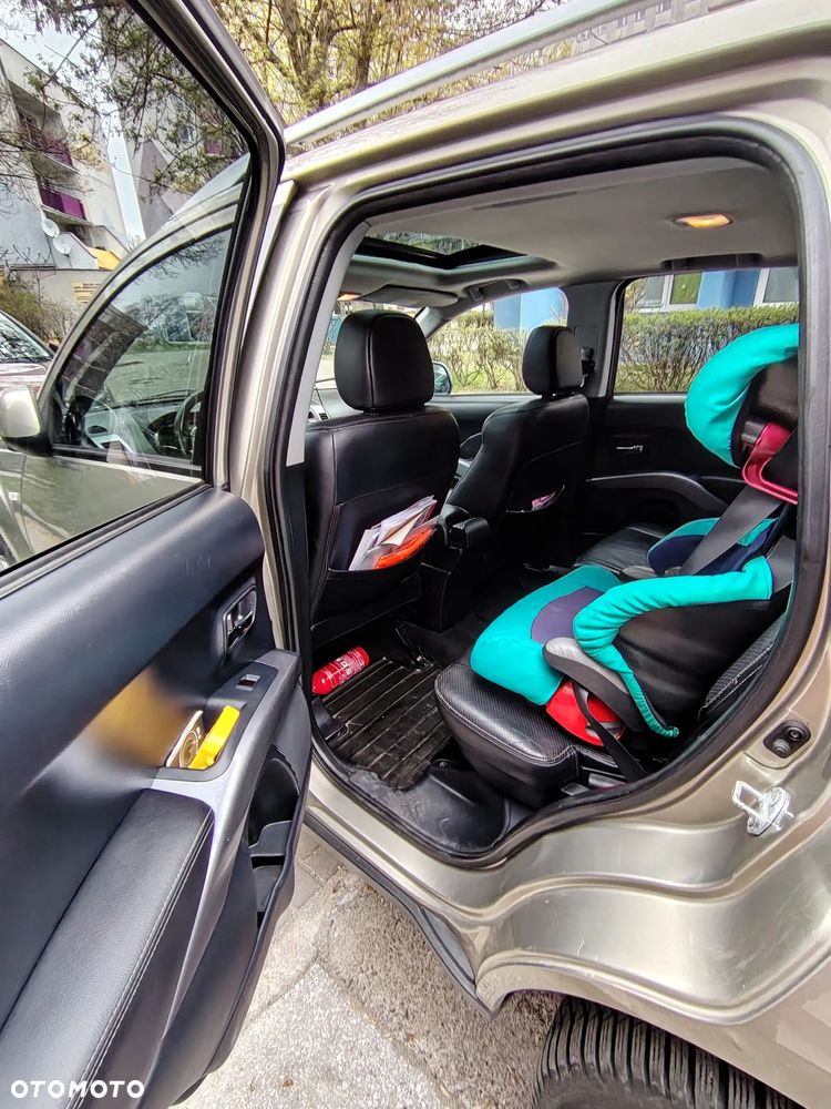 Mitsubishi Outlander 2.0 DI-D 4WD Instyle - 7