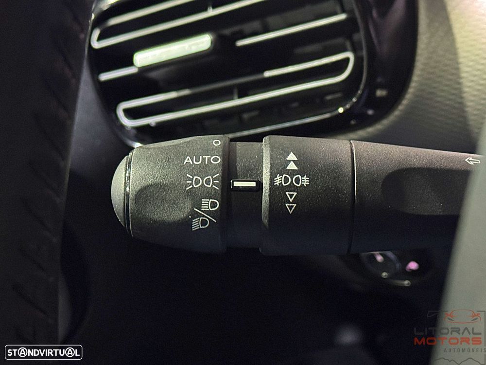 Citroën C4 Cactus 1.2 PureTech Shine EAT6 - 23