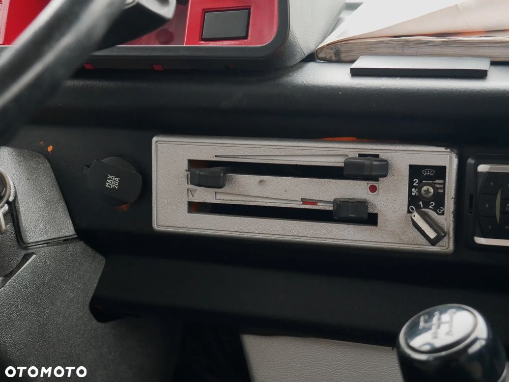 Volkswagen Transporter - 31