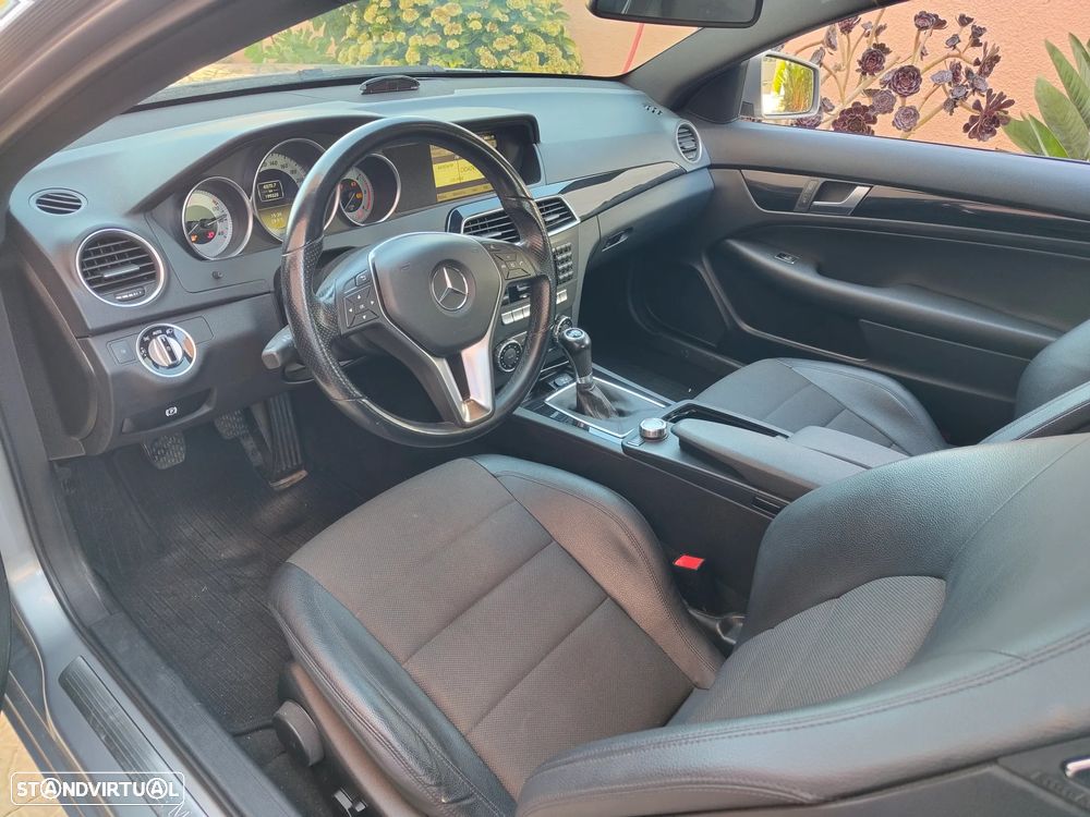 Mercedes-Benz C 220 CDi BE - 12