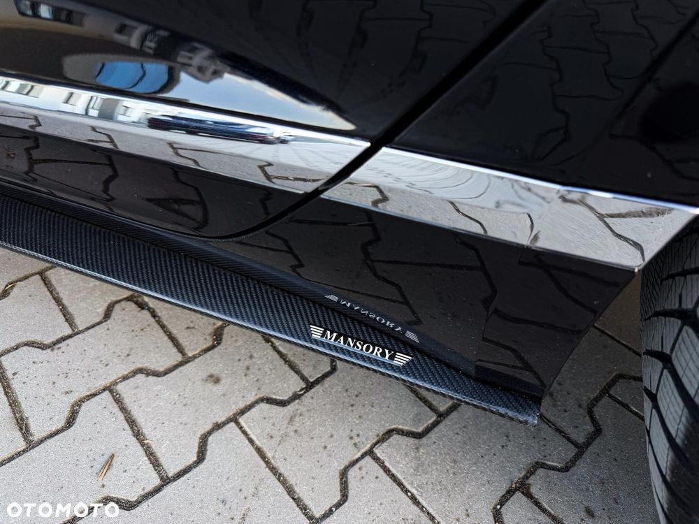 Bentley Flying Spur W12 - 12