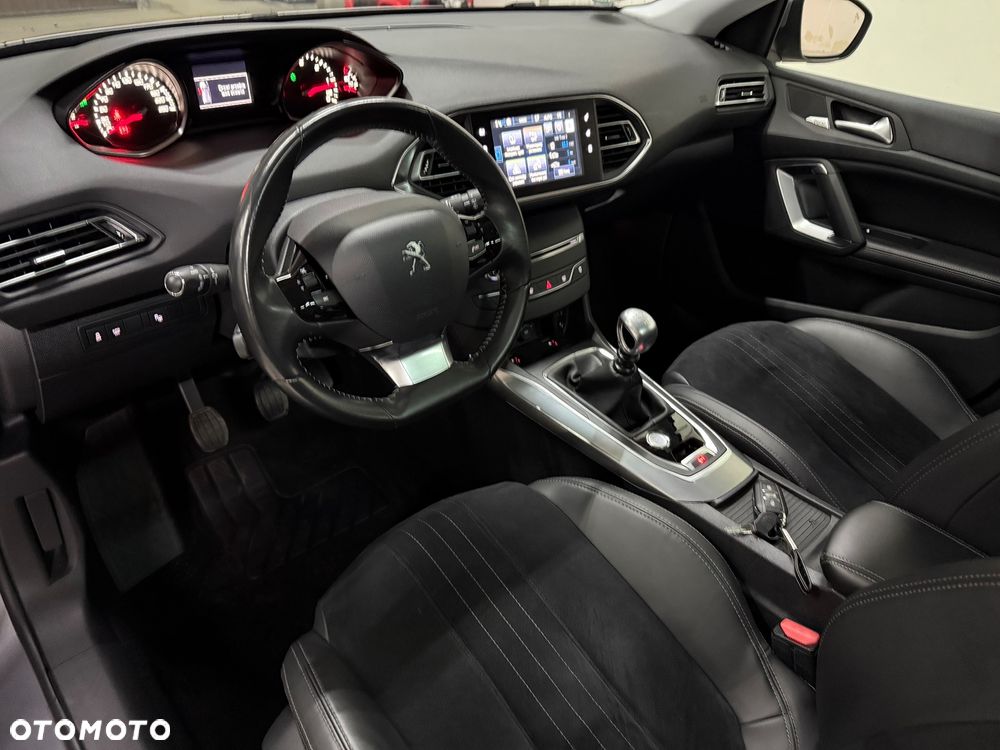 Peugeot 308 - 6
