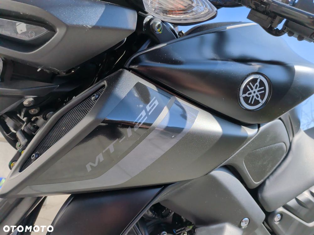 Yamaha MT - 8