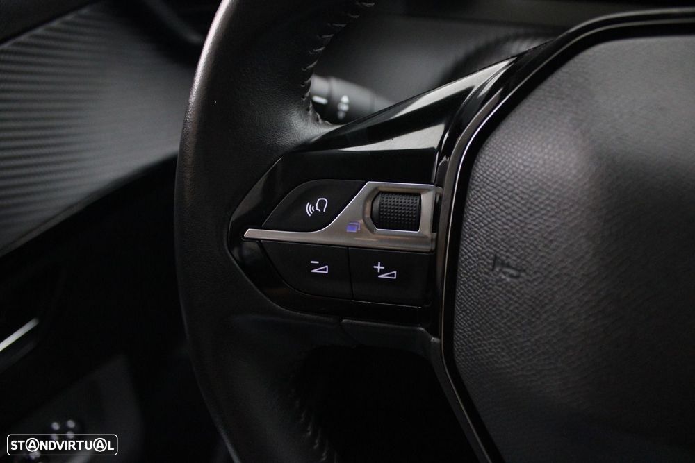 Peugeot 208 1.5 BlueHDi Active — fotografia 10