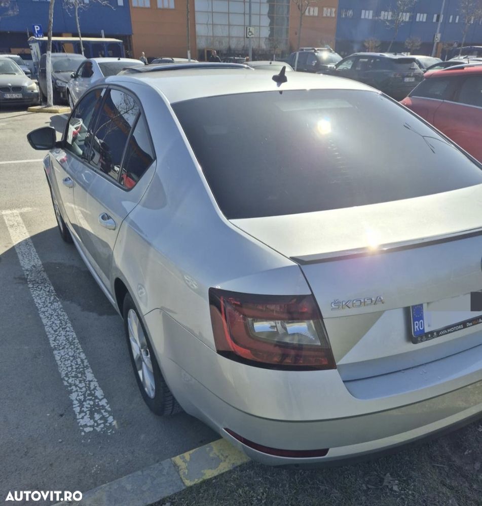 Skoda Octavia 1.5 TSI DSG Mild Hybrid Style - 3