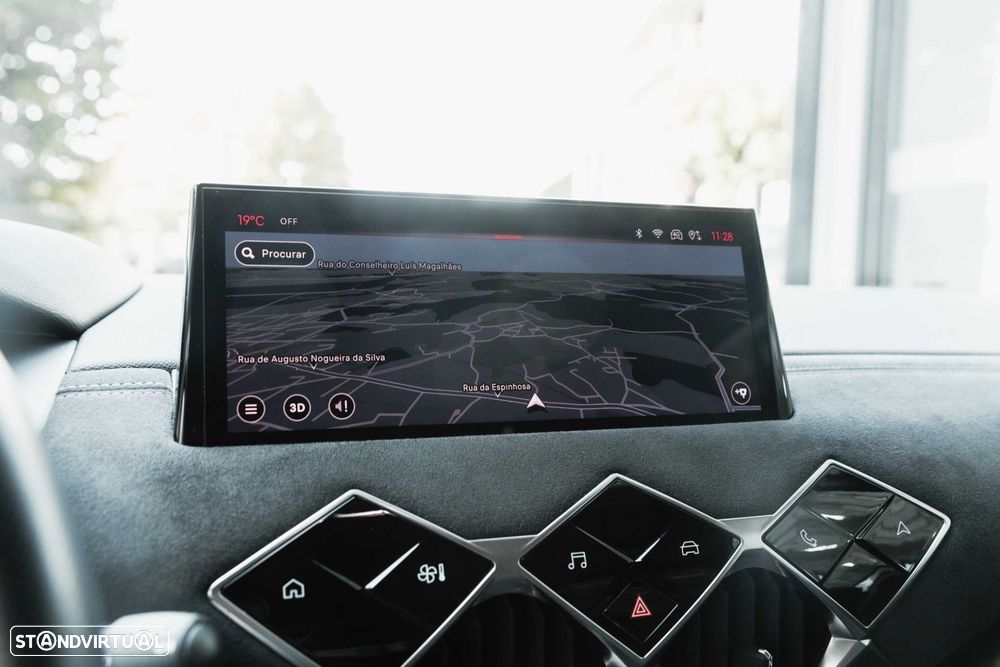 DS DS3 E-Tense Performance Line + - 28