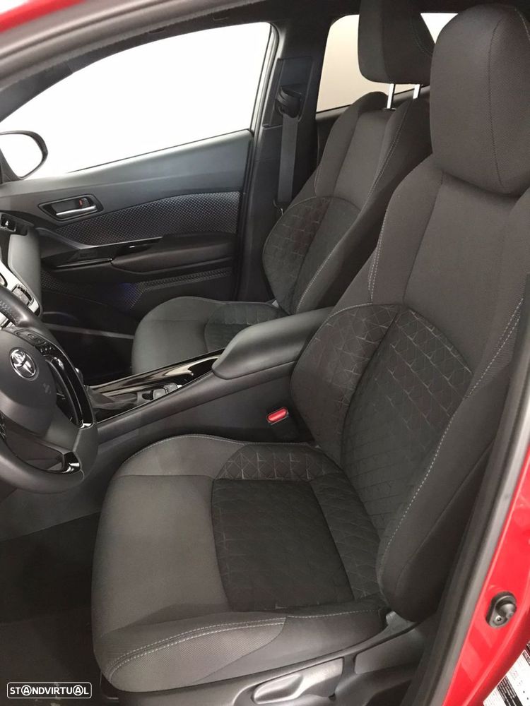 Toyota C-HR 1.8 Hybrid Square Collection - 13