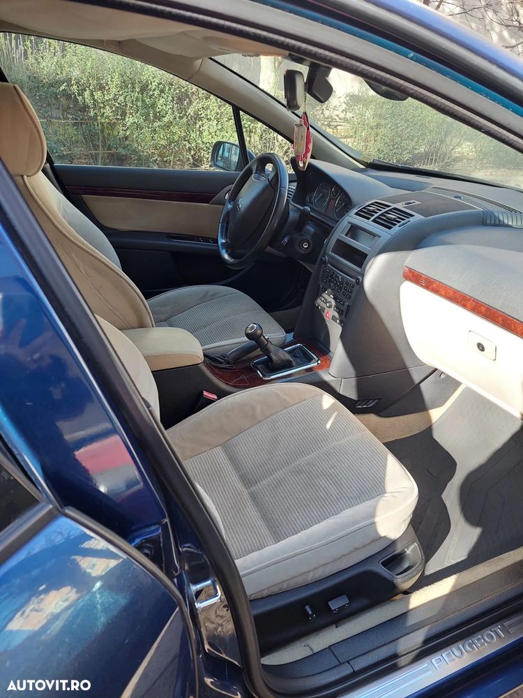 Peugeot 407 - 6