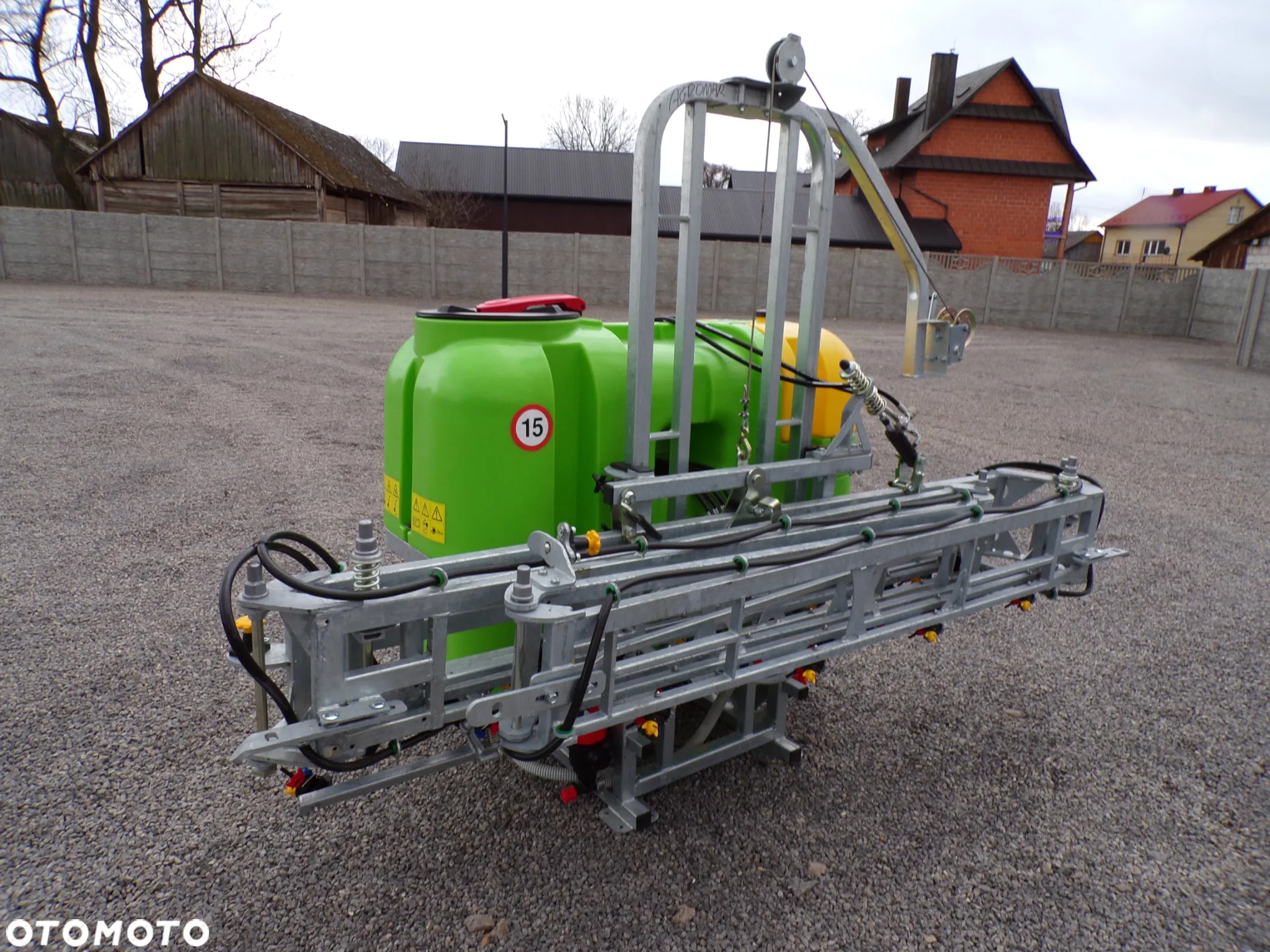 Opryskiwacz zawieszany TOLMET 300-1200l zawieszany / stabilizacja hydrauliczna / potrójna oprawa rozpylaczy RSM/ zawór stałociśnieniowy OD RĘKI - 5