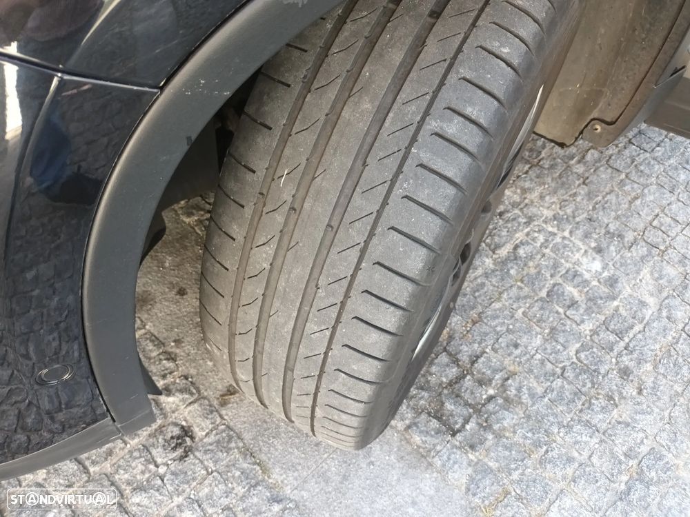 VW Tiguan 2.0 TDi Sport BlueMotion - 13