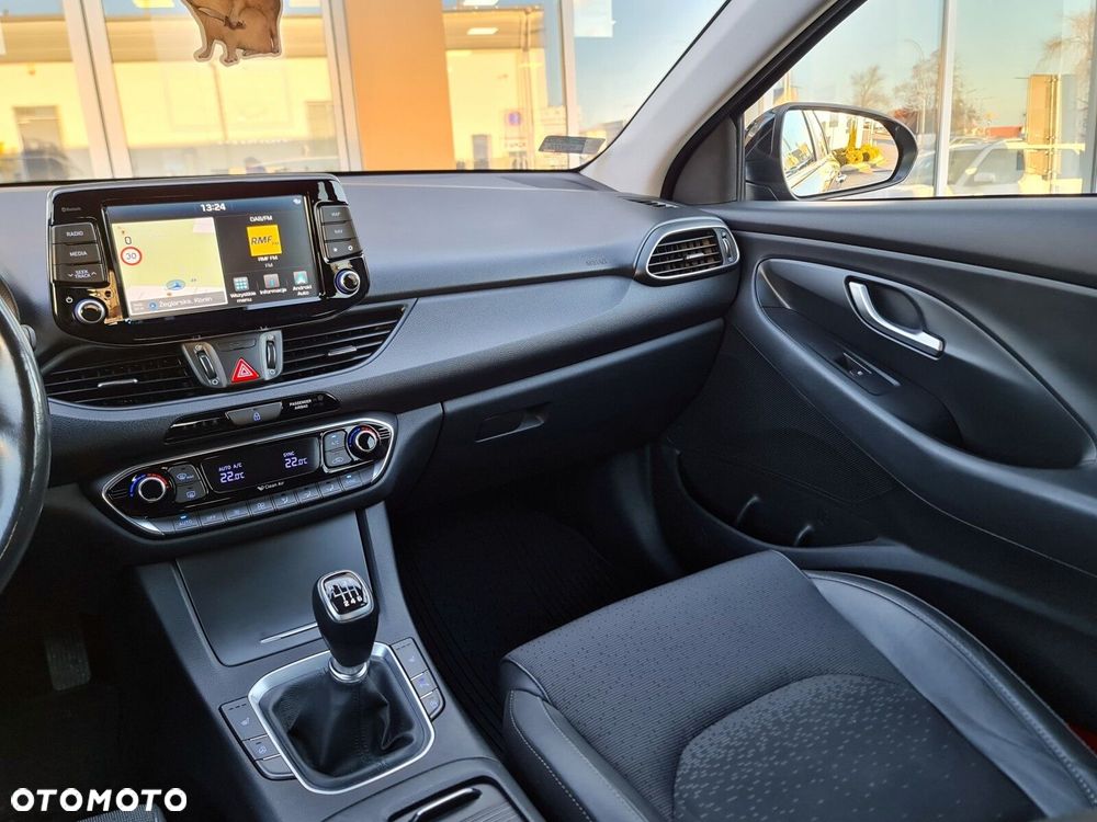 Hyundai i30 1.4 T-GDI Premiere Luxury - 18