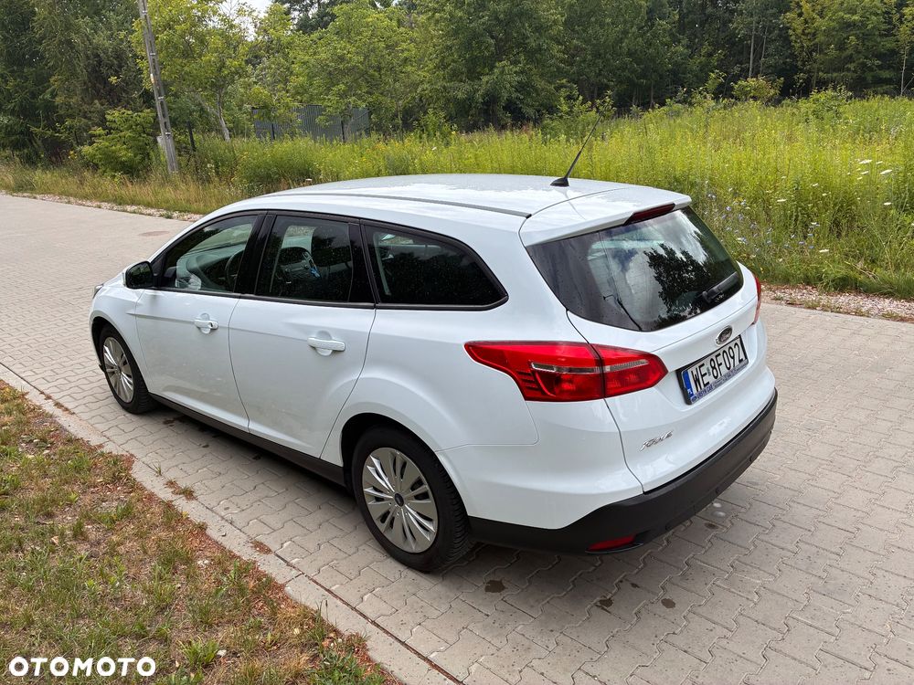 Ford Focus 1.5 TDCi Trend Sport - 4