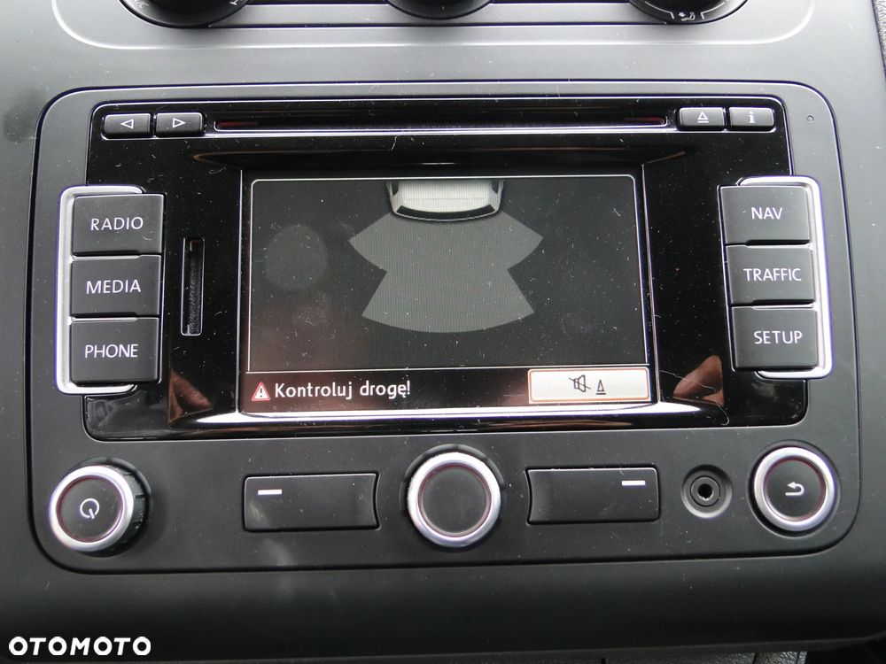 Volkswagen Touran 2.0 TDI DPF BlueMotion Technology Highline - 11