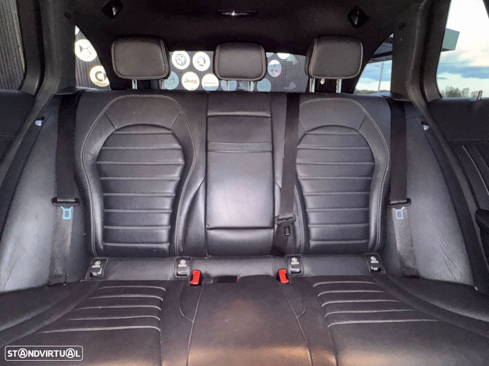 Mercedes-Benz C 220 d AMG Line - 16