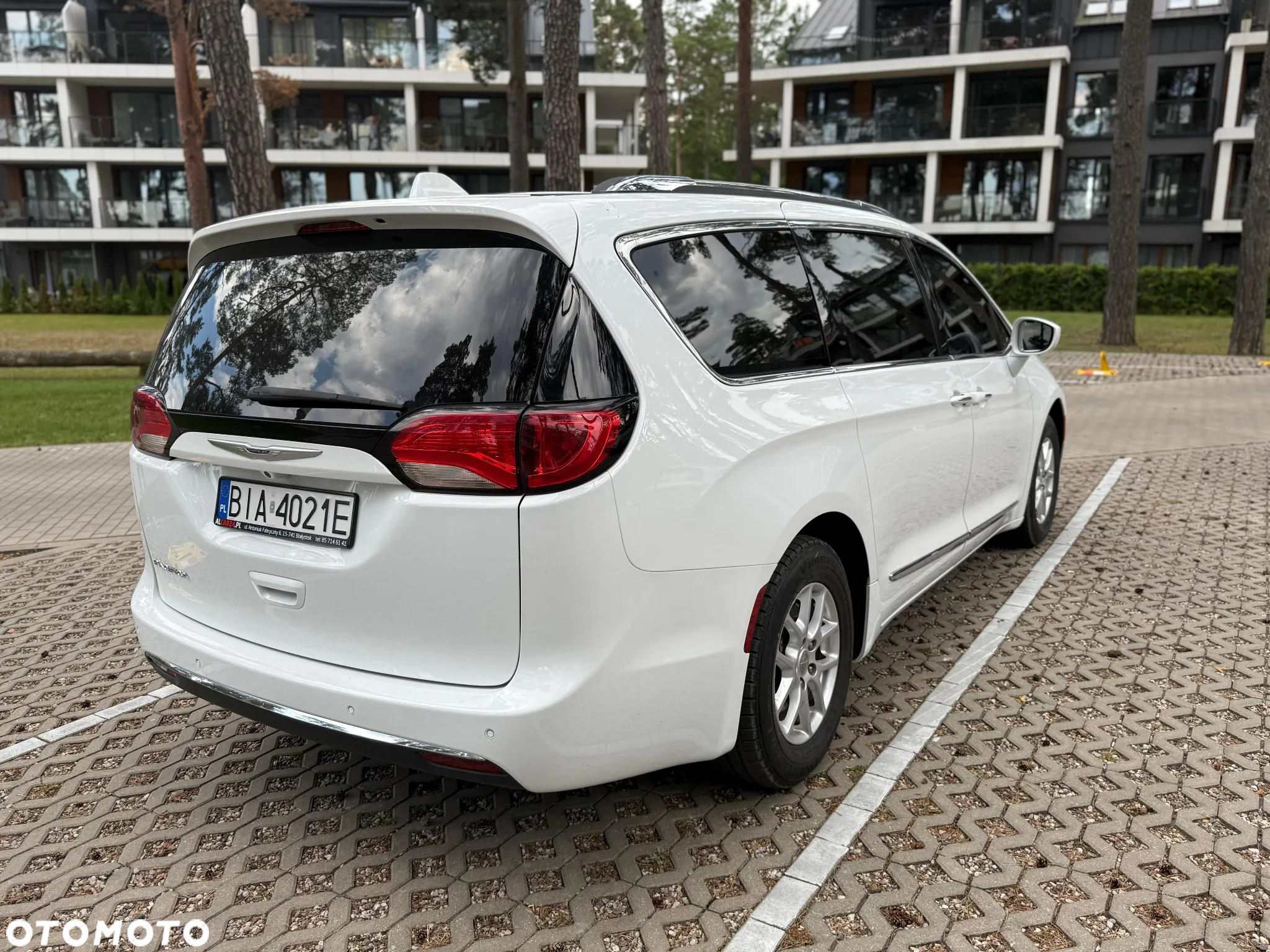 Chrysler Pacifica - 5
