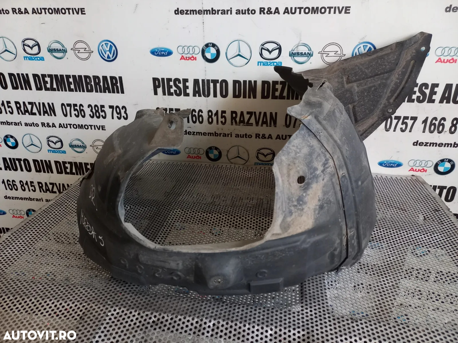 Carenaj Aparatoare Noroi Roata Dreapta Fata Mazda 5 An 2005-2006-2007-2008-2009-2010 Carenaj Mazda - 3