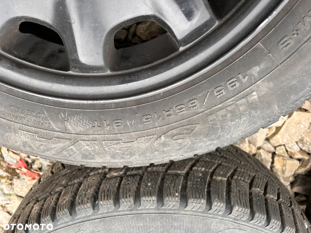 komplet  kół z felgami MERCEDES 195/65 r15