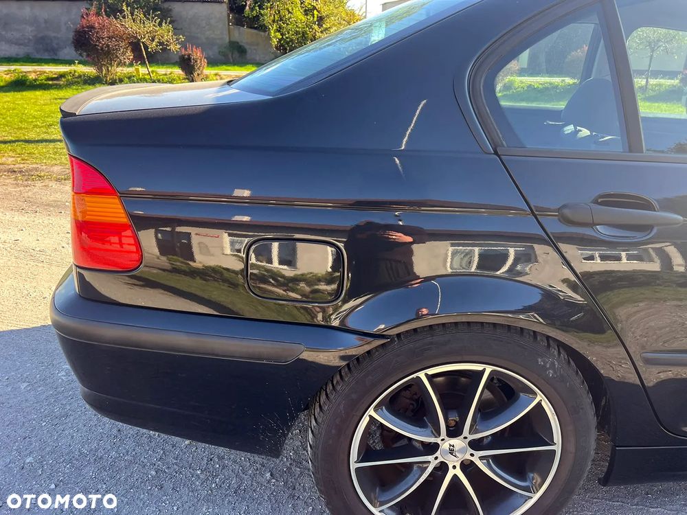 BMW Seria 3 318i - 18