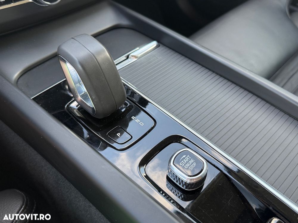 Volvo XC 60 B4 D Core - 13