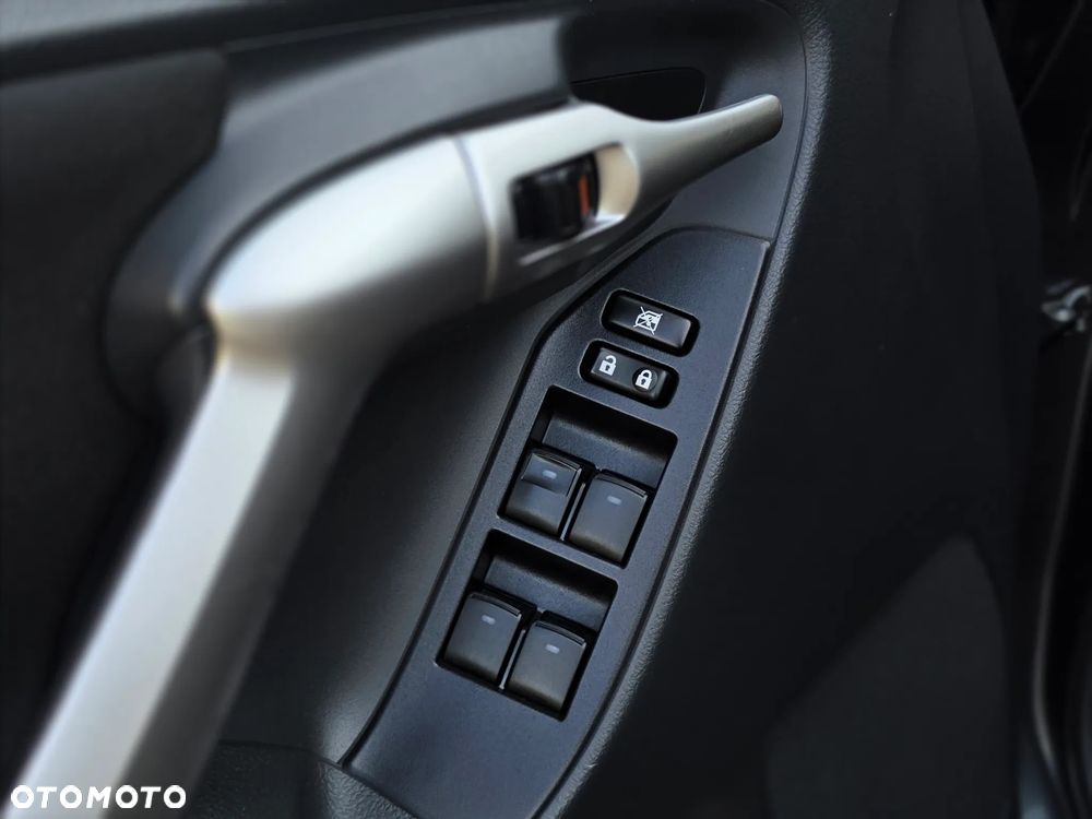 Toyota Verso - 16