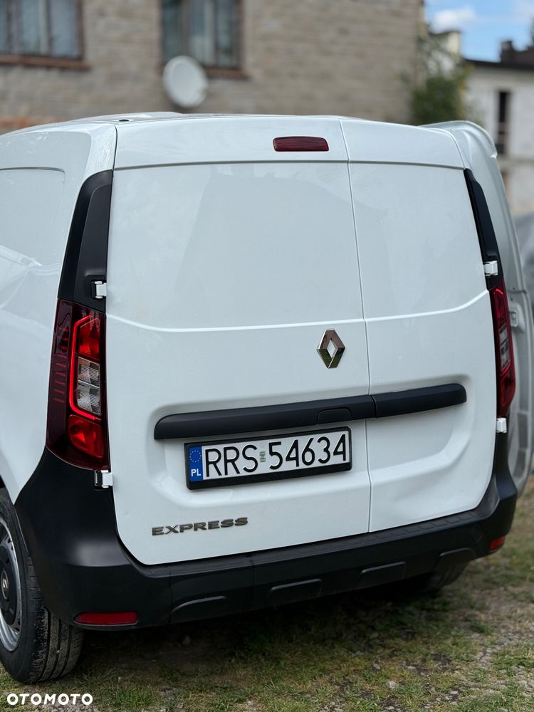 Renault Express - 7