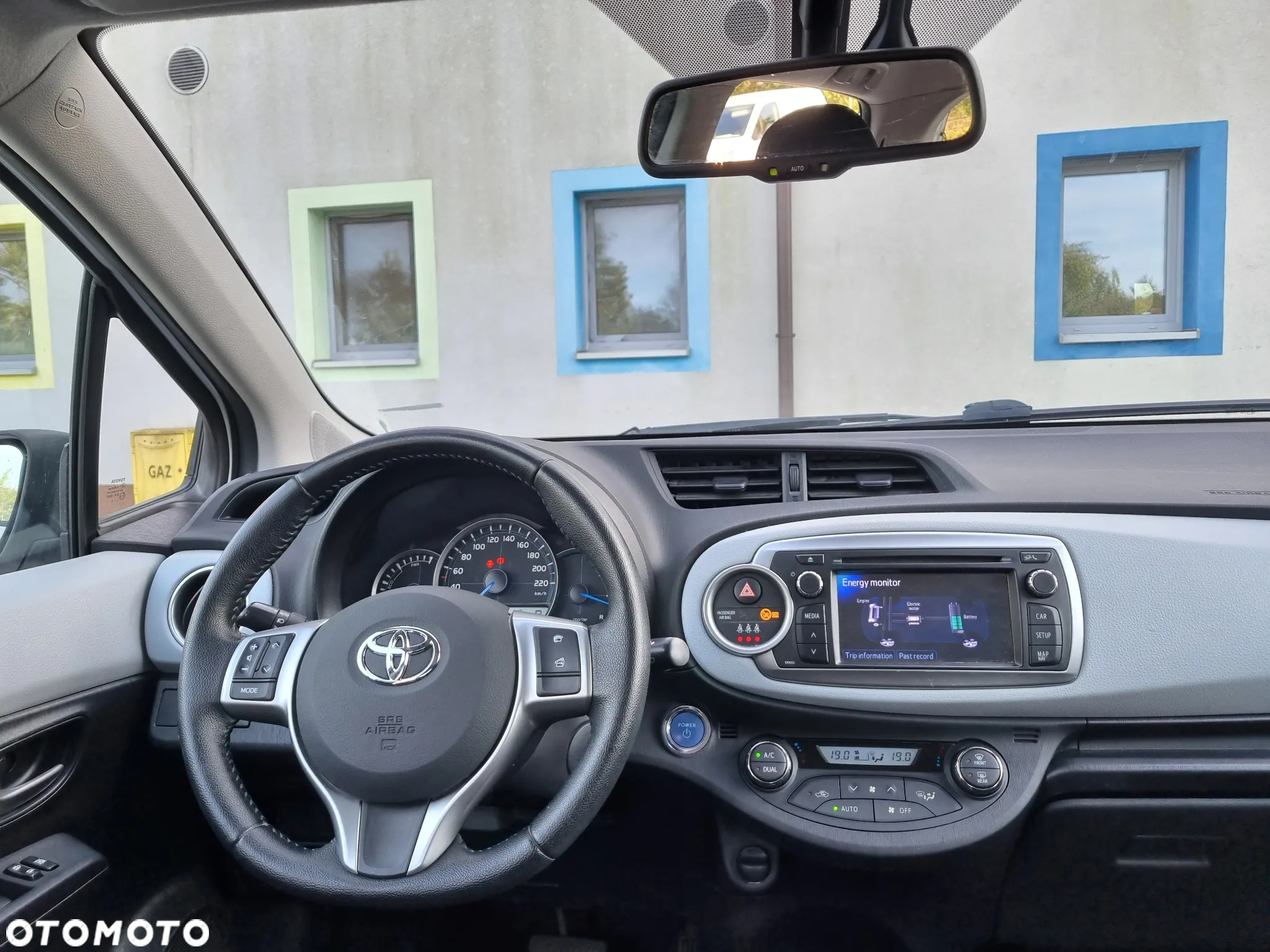 Toyota Yaris Hybrid 1.5 VVT-i Style - 21