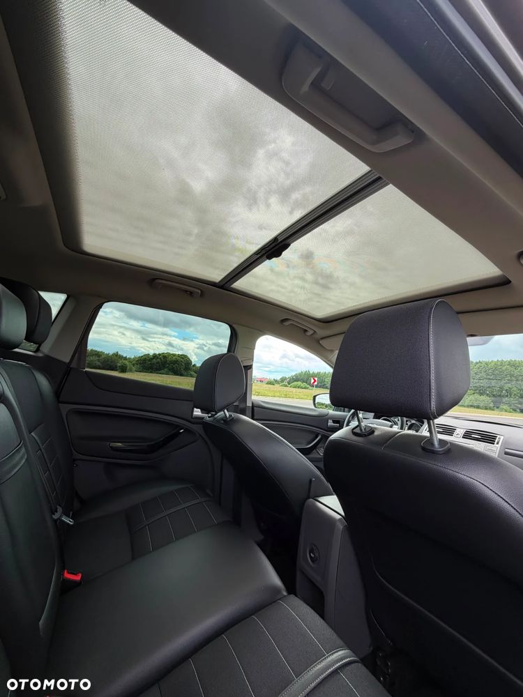 Ford Kuga 2.0 TDCi 4WD Titanium Plus - 3