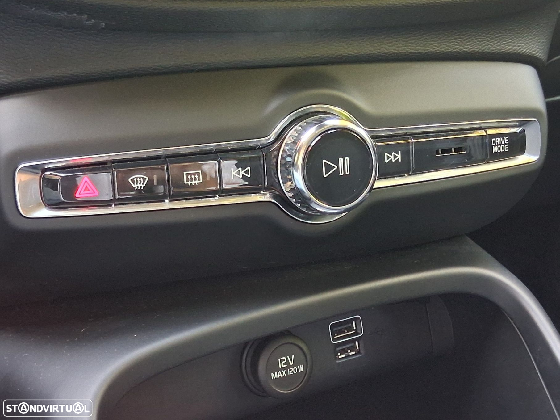 Volvo XC 40 1.5 T5 PHEV Momentum Plus - 47