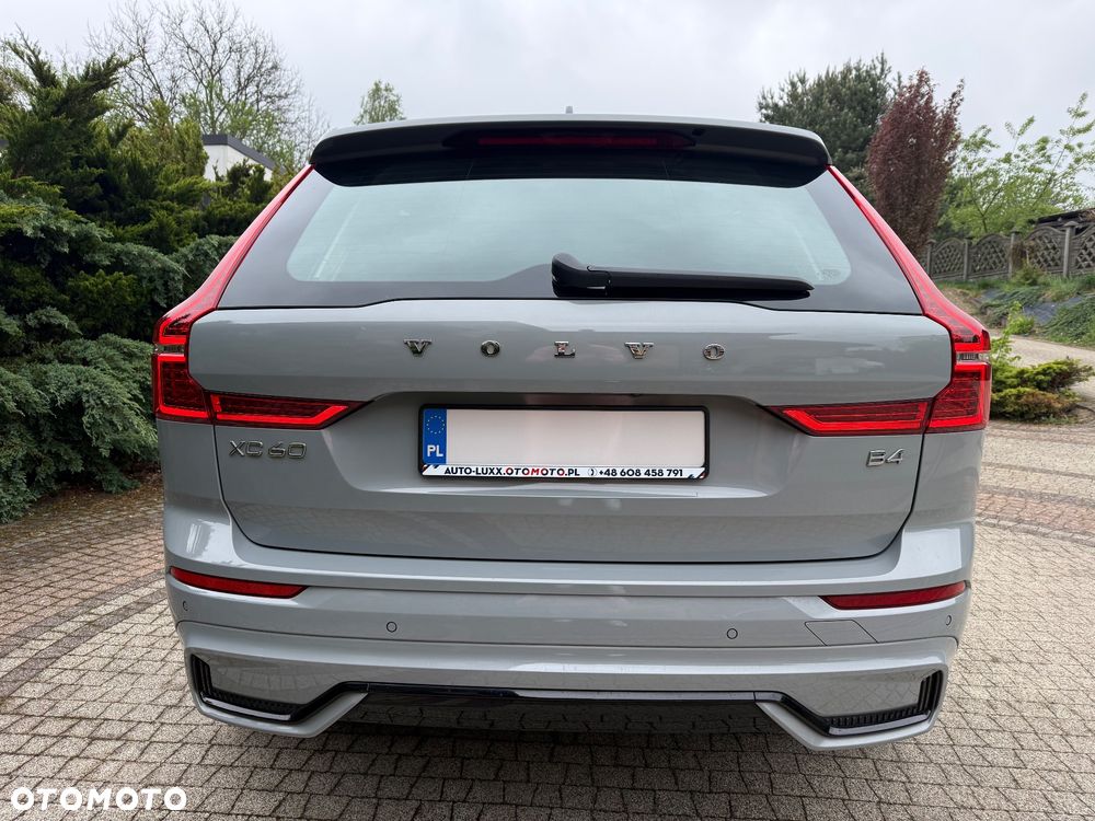 Volvo XC 60 B4 D Ultimate Dark - 5
