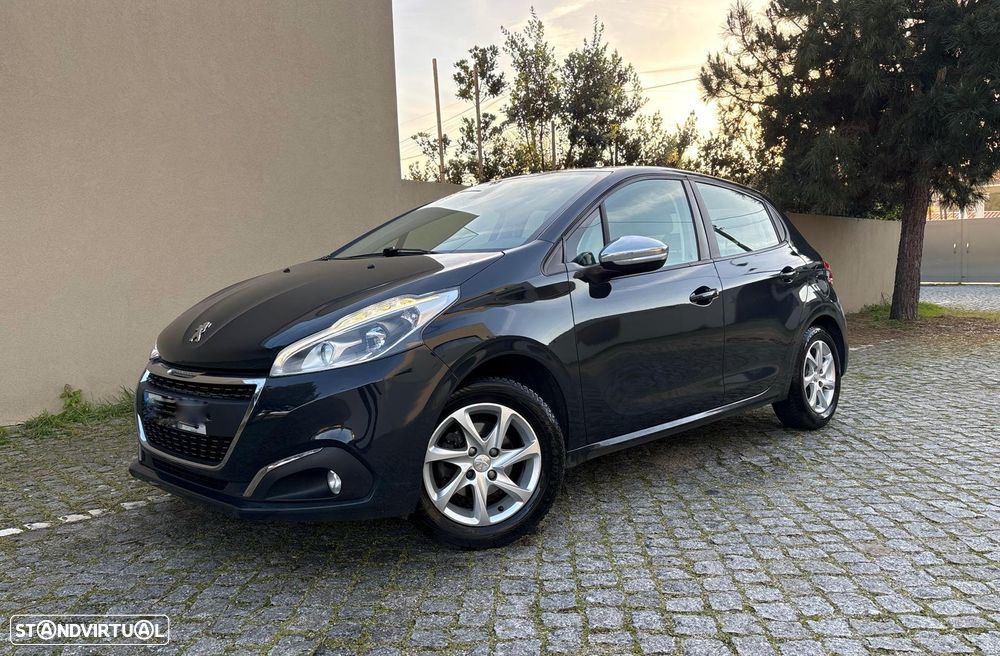 Peugeot 208 1.2 PureTech Style - 1