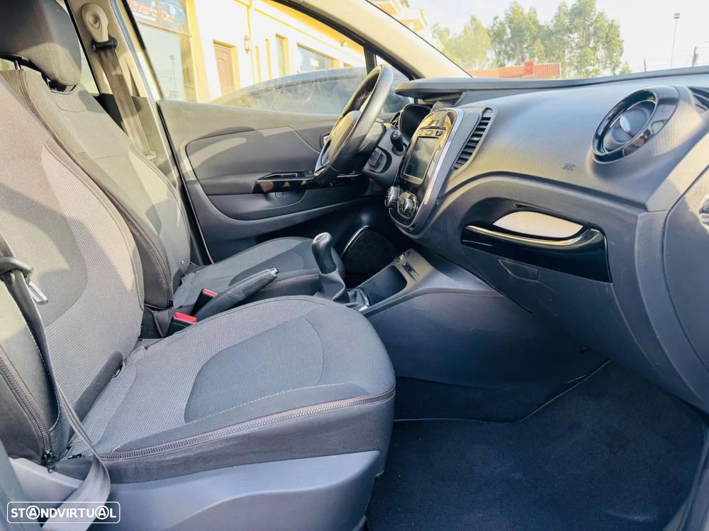 Renault Captur 1.5 dCi Exclusive - 18