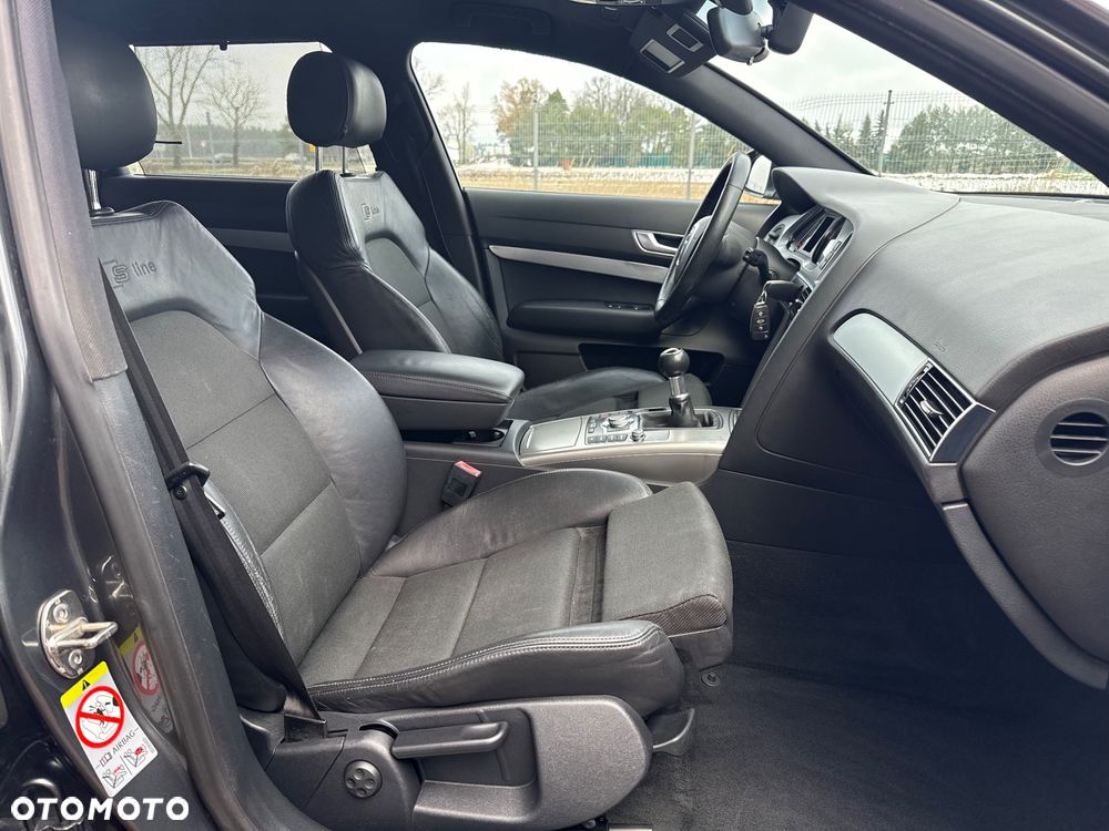 Audi A6 Avant 2.4 - 19