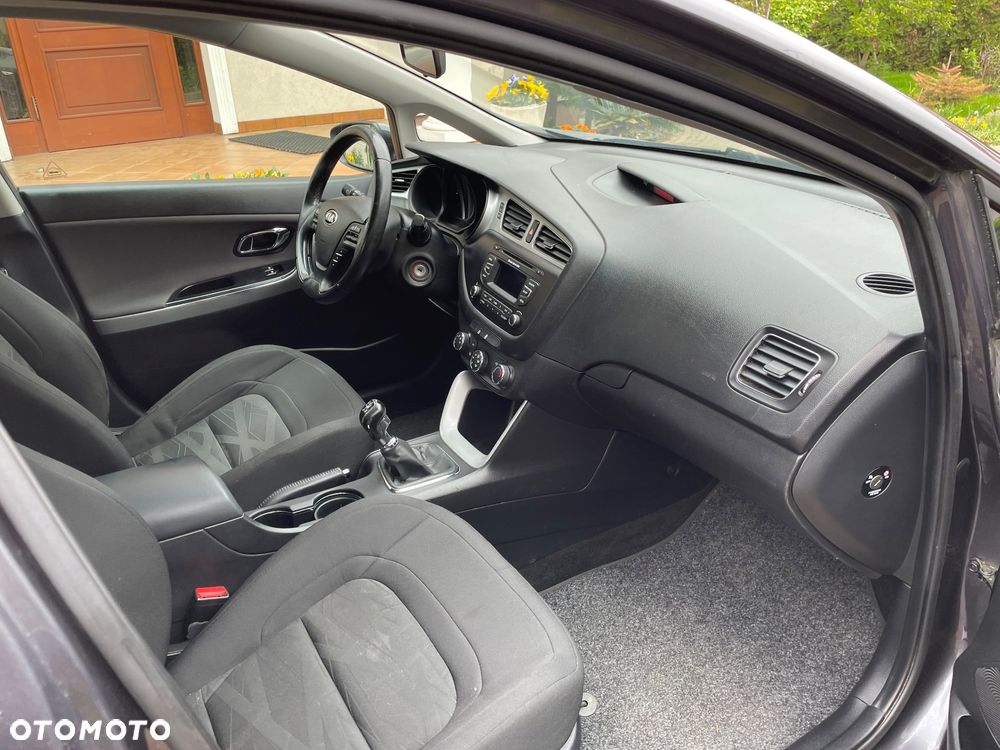 Kia Ceed 1.6 CRDi 115 ISG Vision - 10