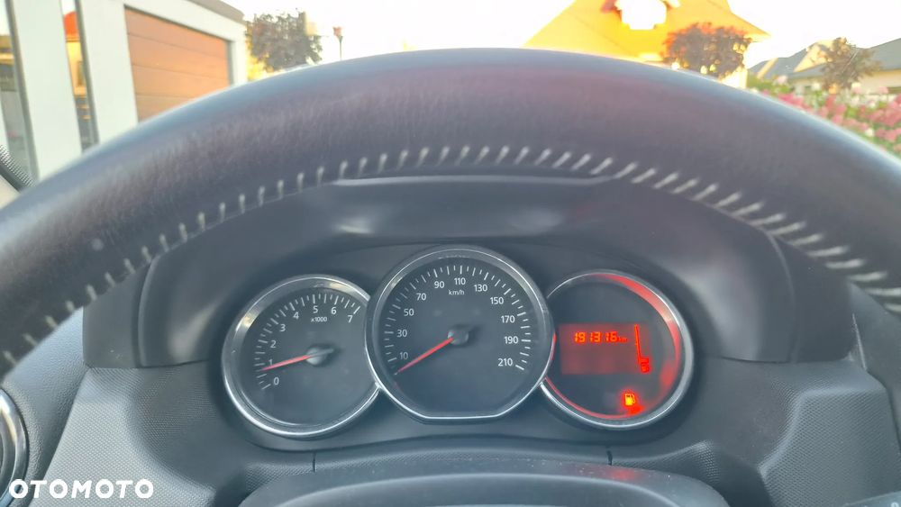 Dacia Duster 1.6 16V 105 4x2 Laureate - 19