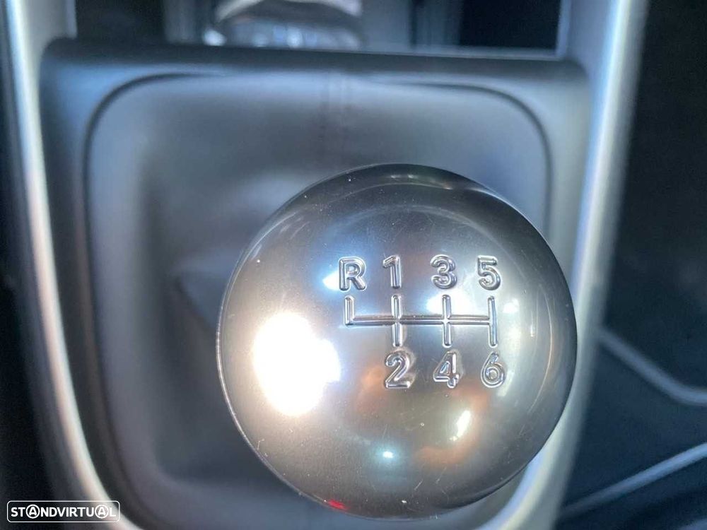 Jeep Avenger 1.2 GSE T3 Altitude - 16