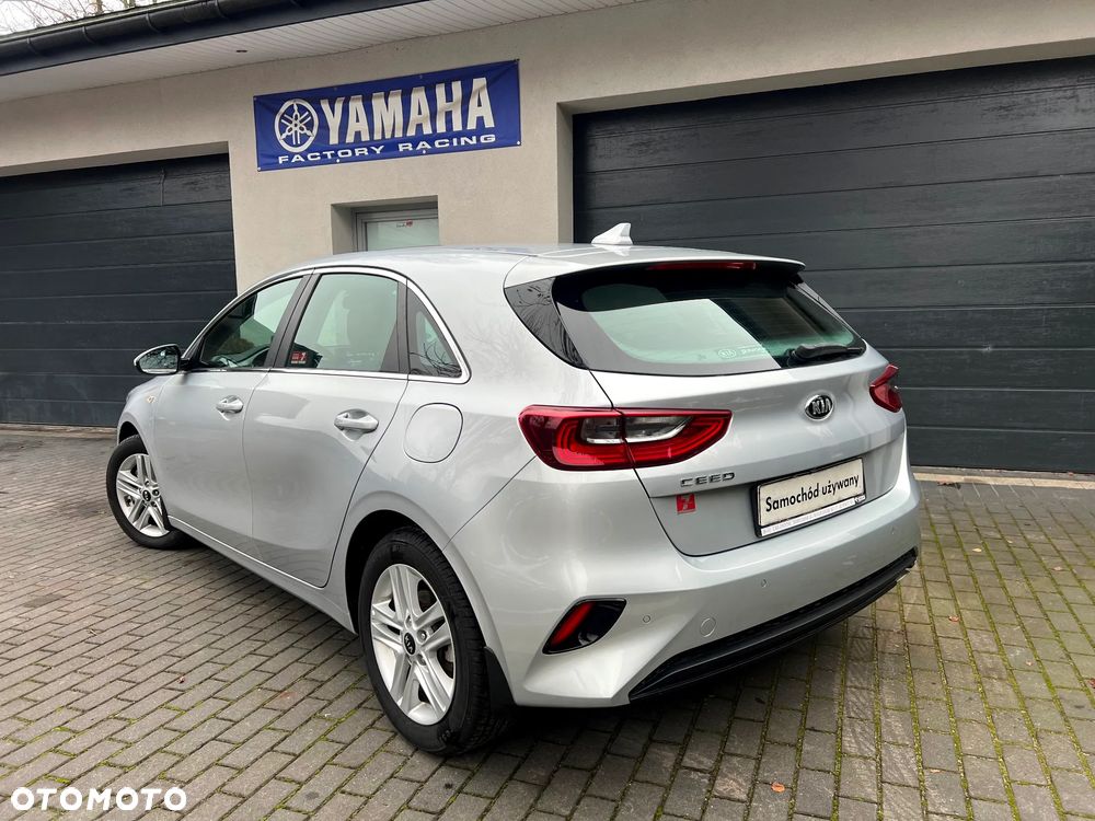 Kia Ceed 1.6 CRDi SCR M - 8