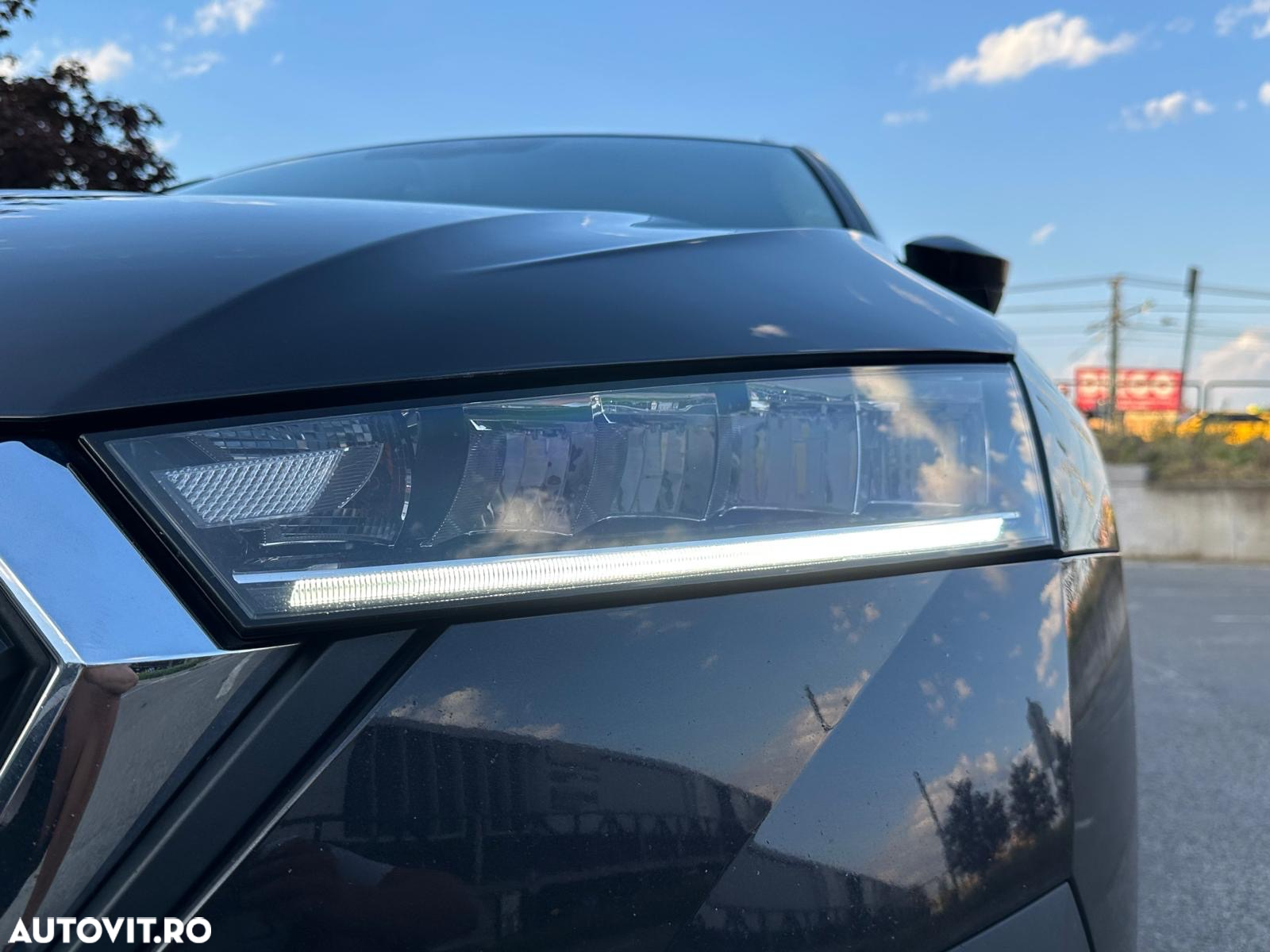 Skoda Octavia Combi 2.0 TDI DSG First Edition - 7